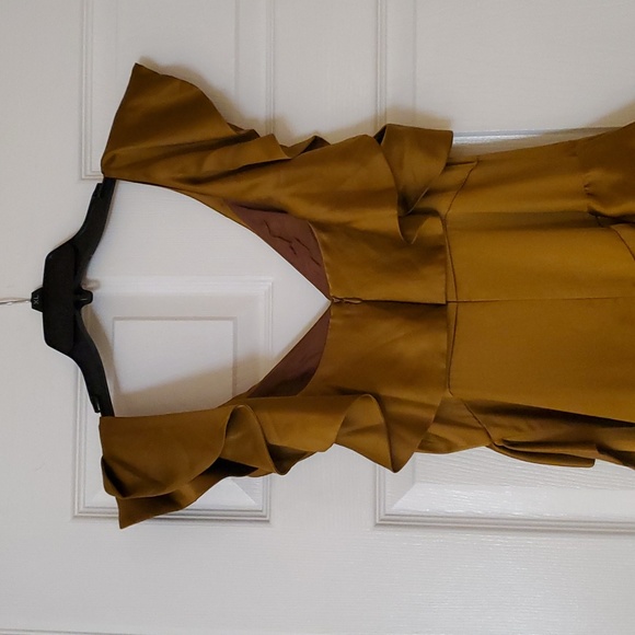 Amur Pearl gorgeous gown NWOT - Picture 9 of 13